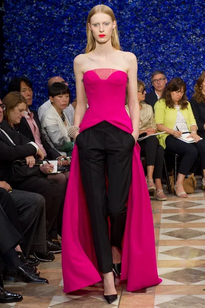 Look 50